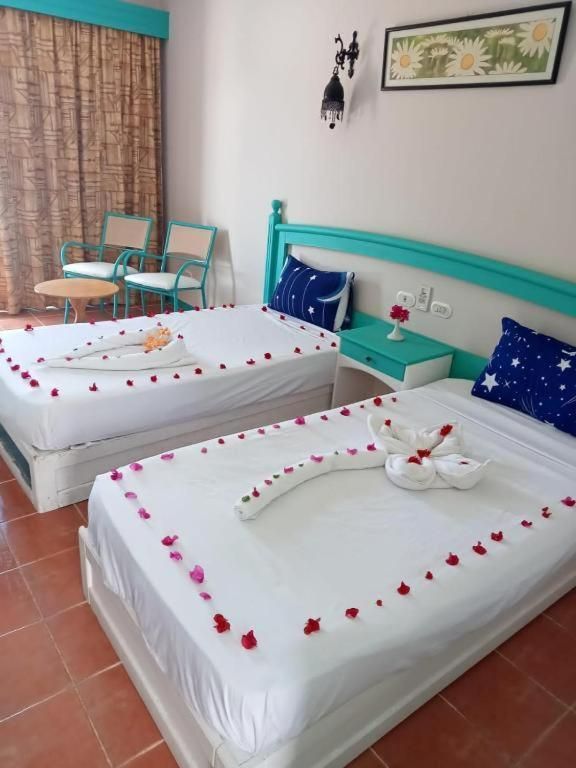 Twin Room with Pool View