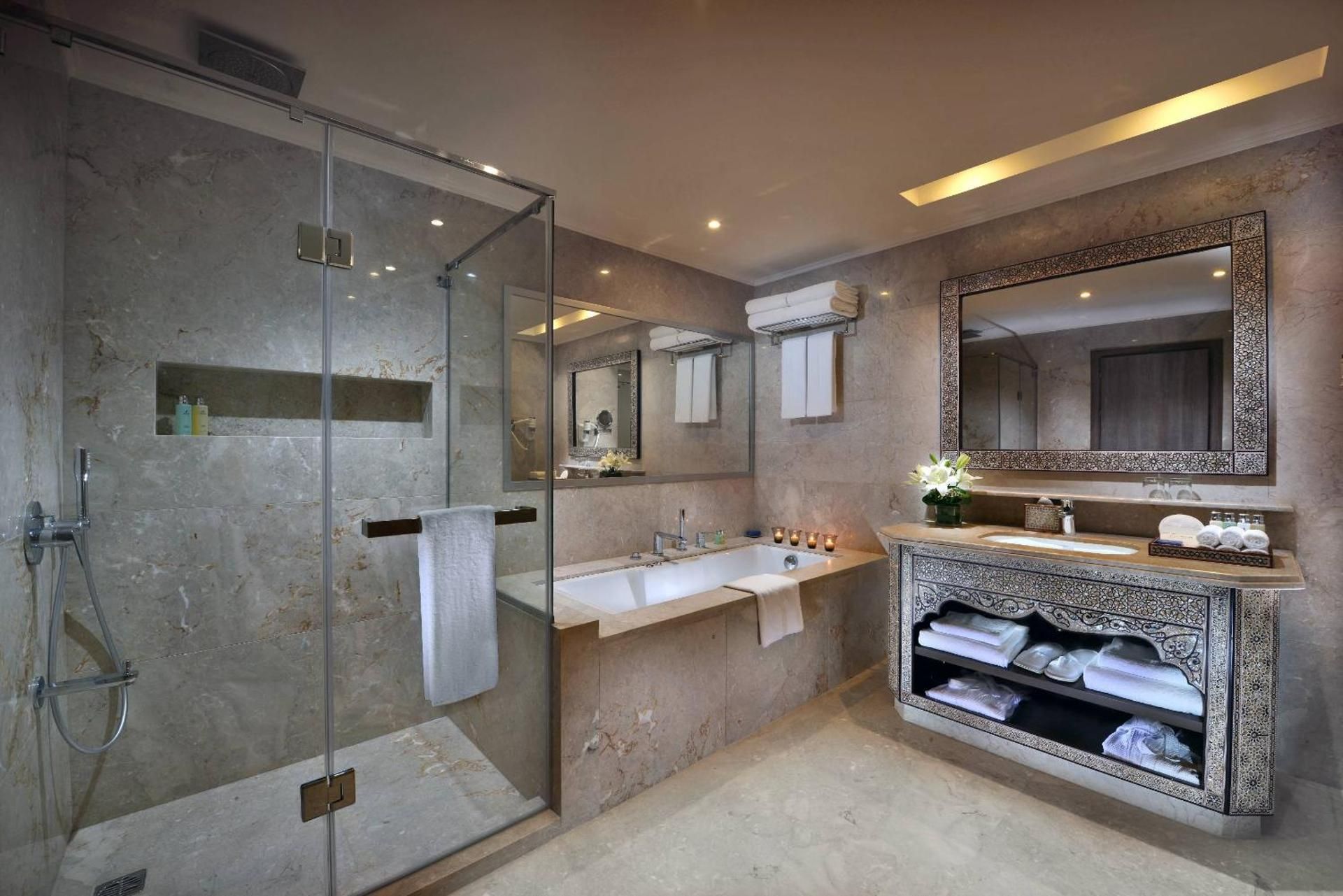 Royal Suite, Queen Bed, Private Pool