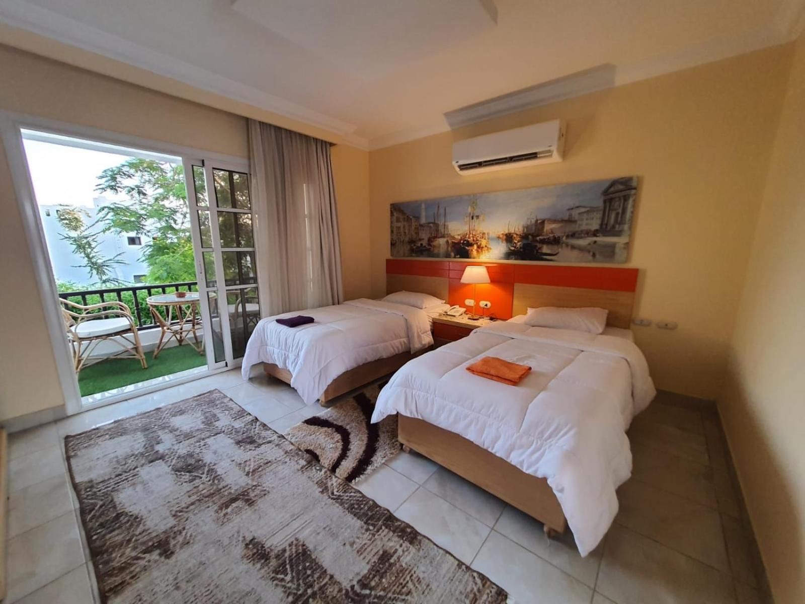 Deluxe Family Room