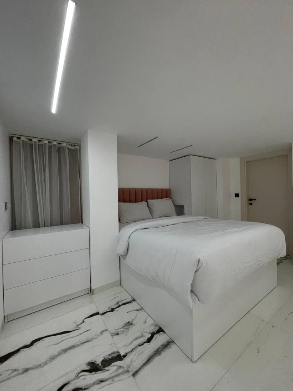 Studio - Split Level