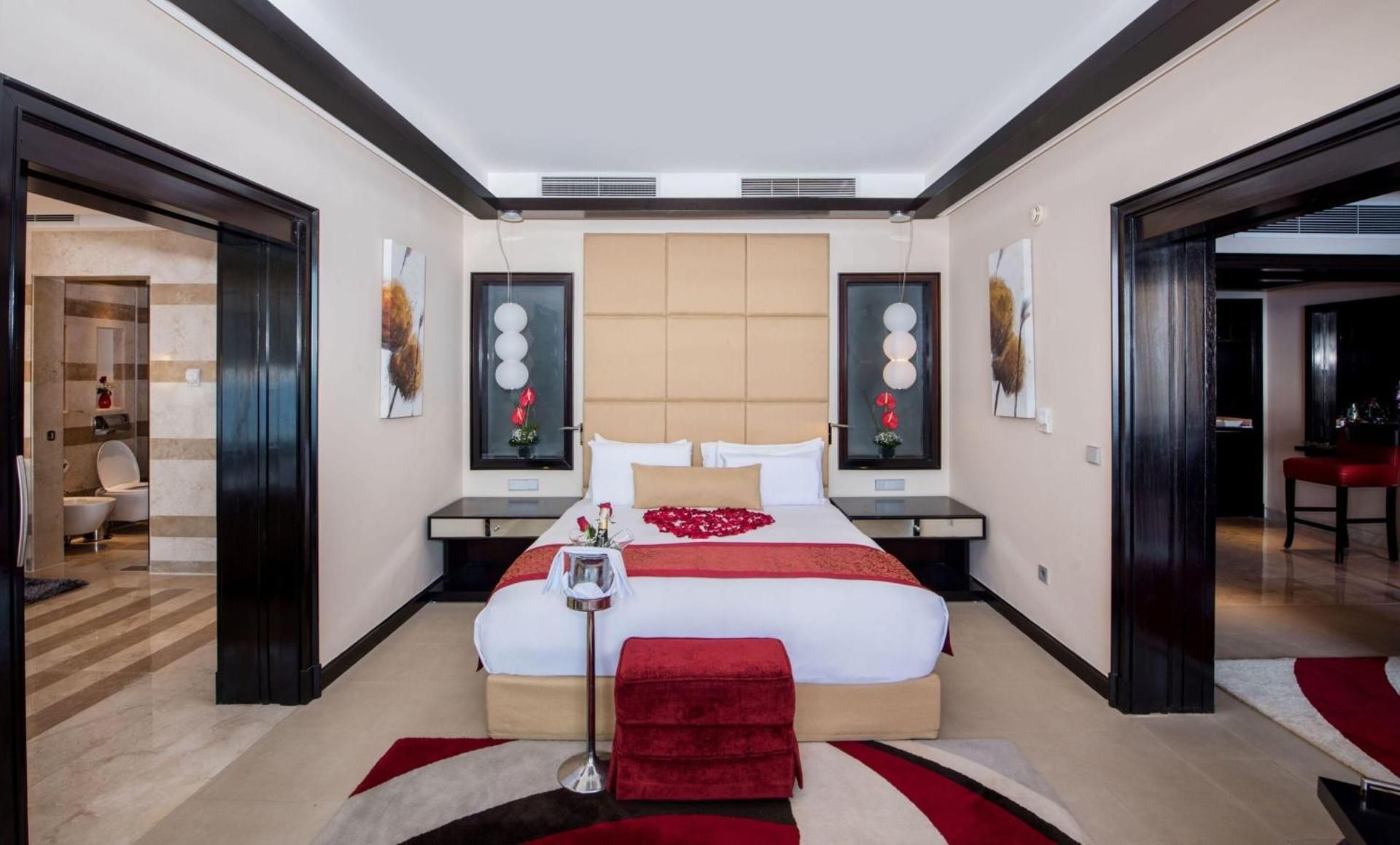 INFINITY SUITE