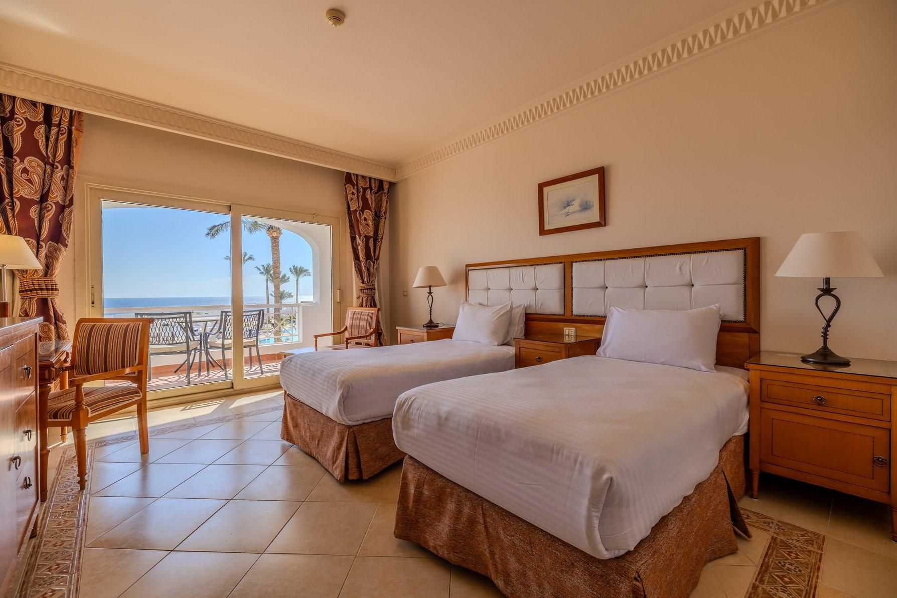 2 Twin Standard Seafront Balcony