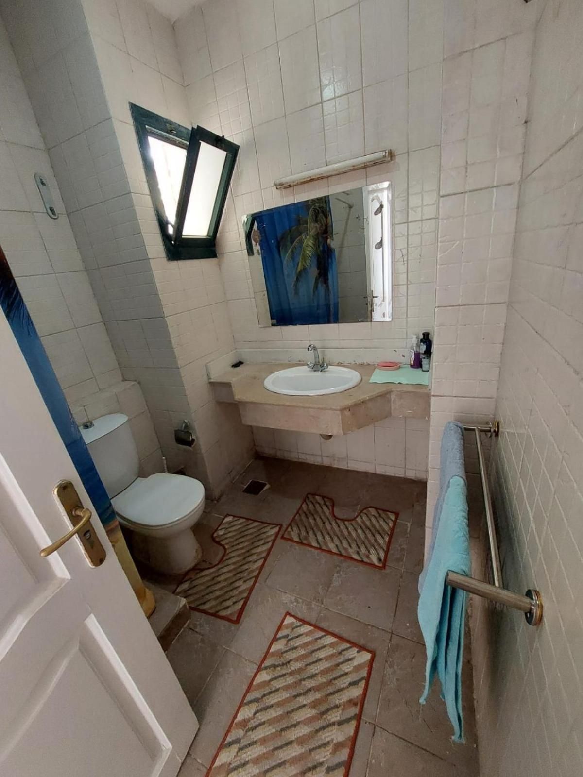 One-Bedroom Apartment with Pool View