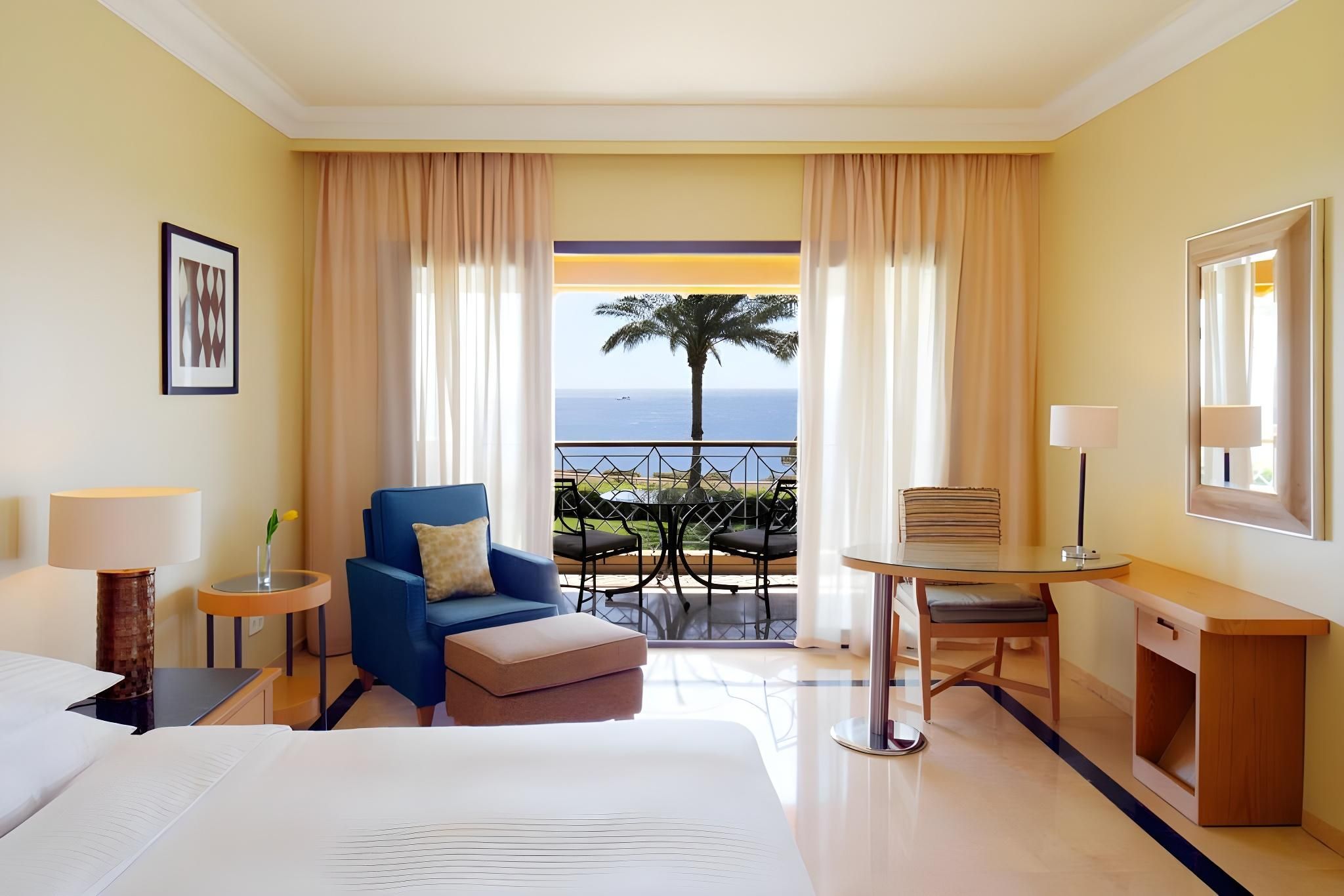 Seafront Suite