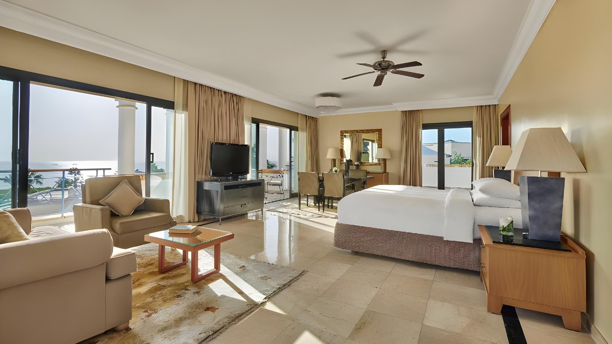 Regency Club Parlor Suite