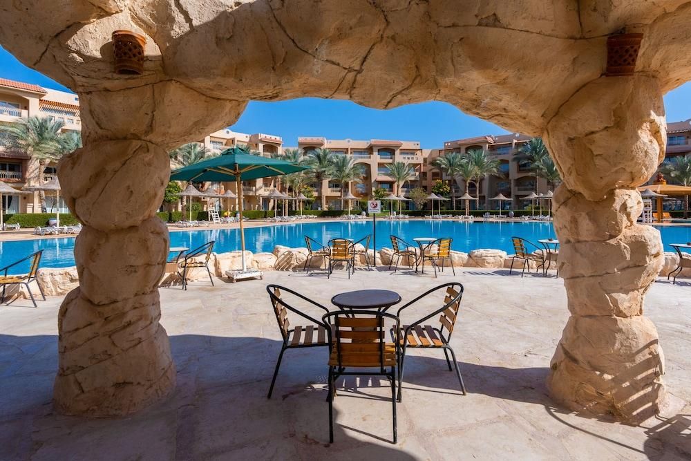 209a6cbe2de700a0ffa4a3b2d4aba292