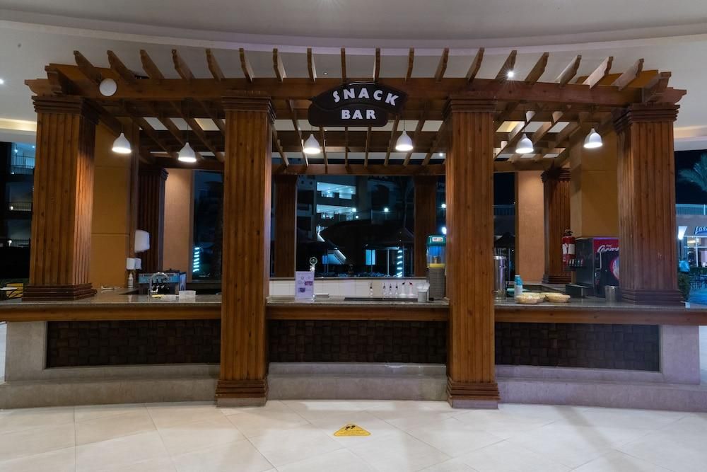 Parrotel Lagoon Resort