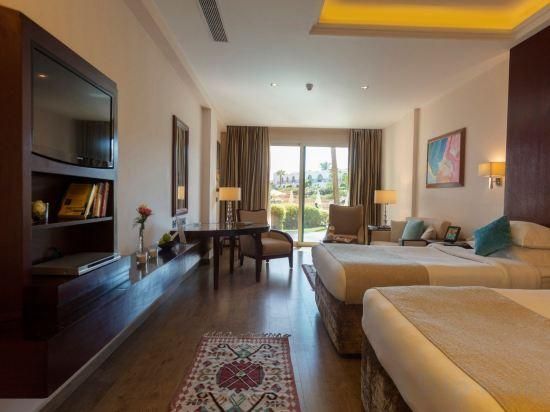 Royal Savoy Twin Bed with Lounge Access (Adults Only)
