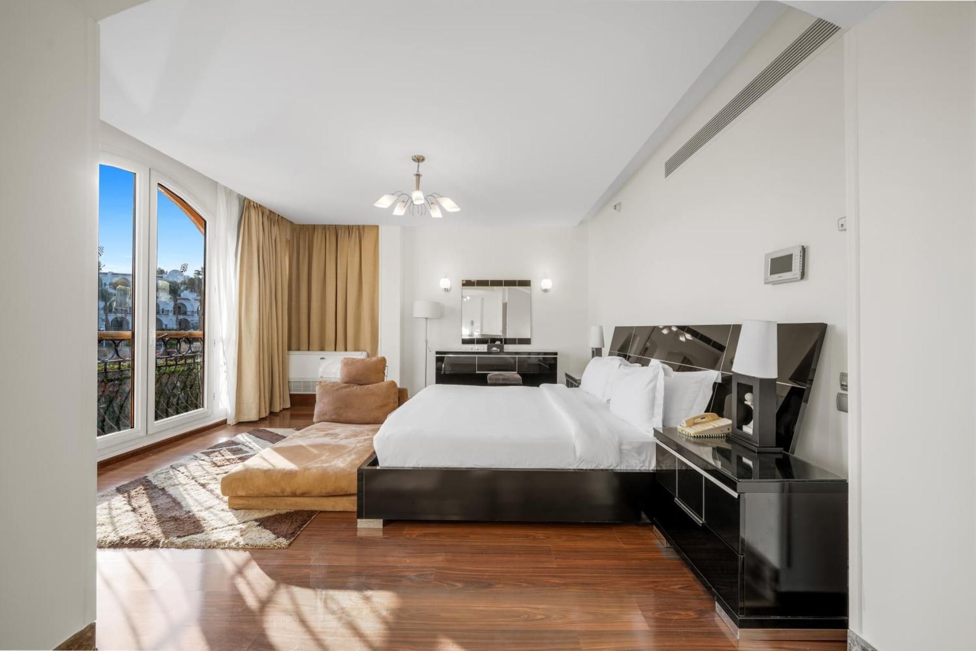 Villa Nariman With Private Pool and Lounge Access