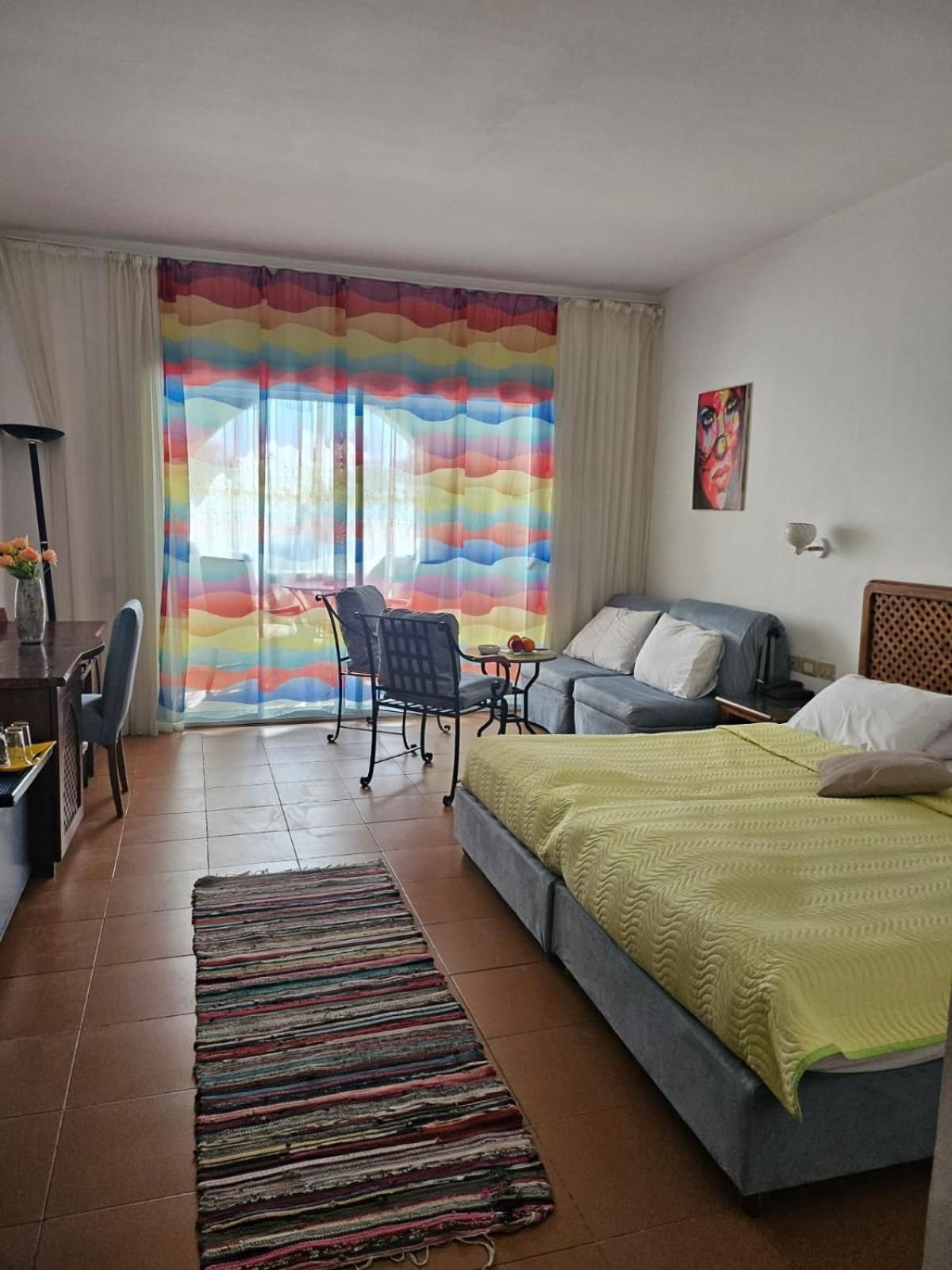 One-Bedroom Apartment with Balcony and Sea View