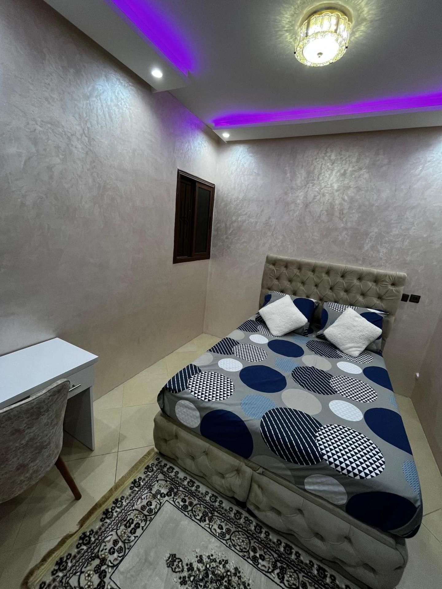 One-Bedroom Apartment - Non-Smoking