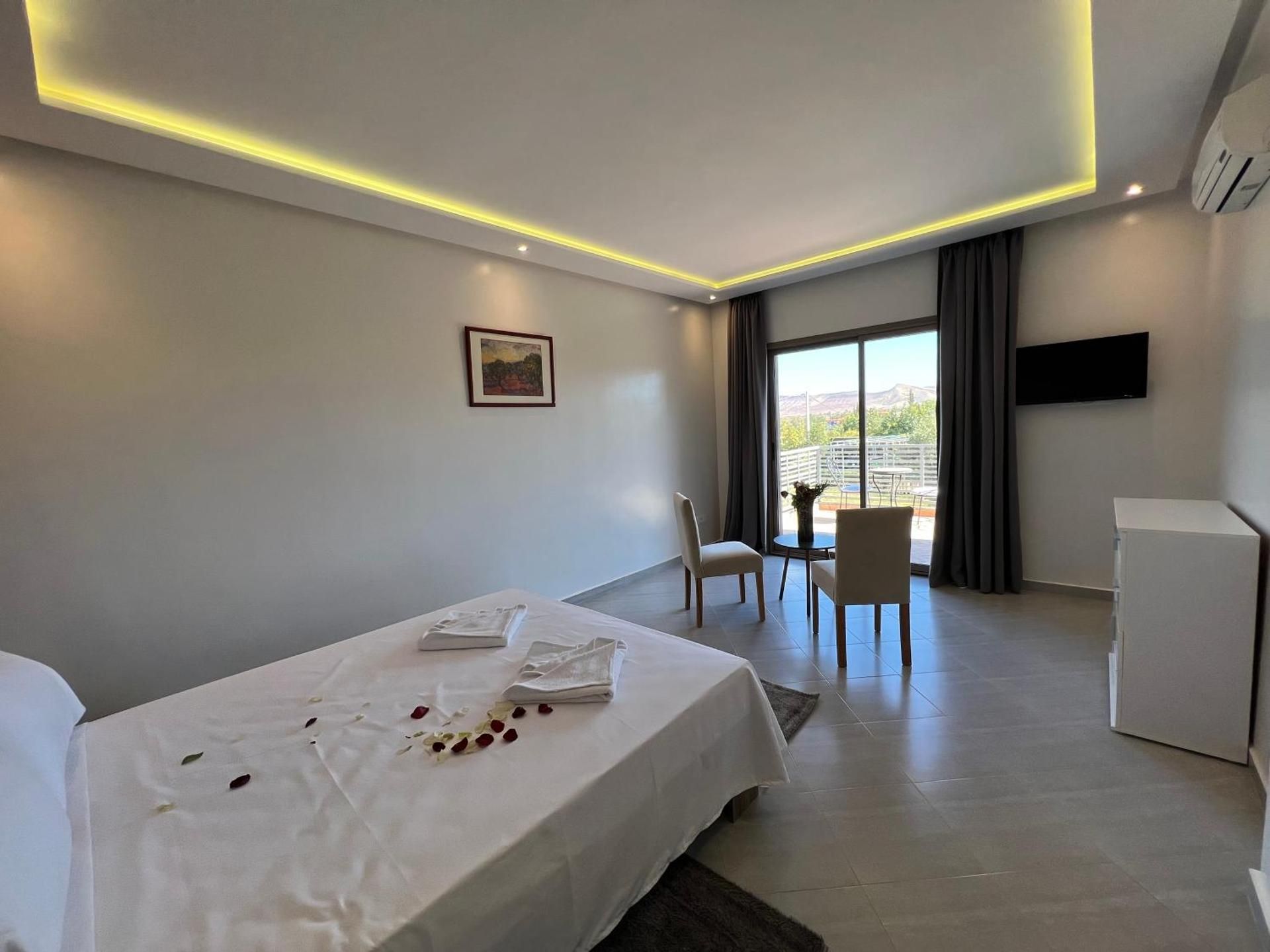 Double Room with Pool View