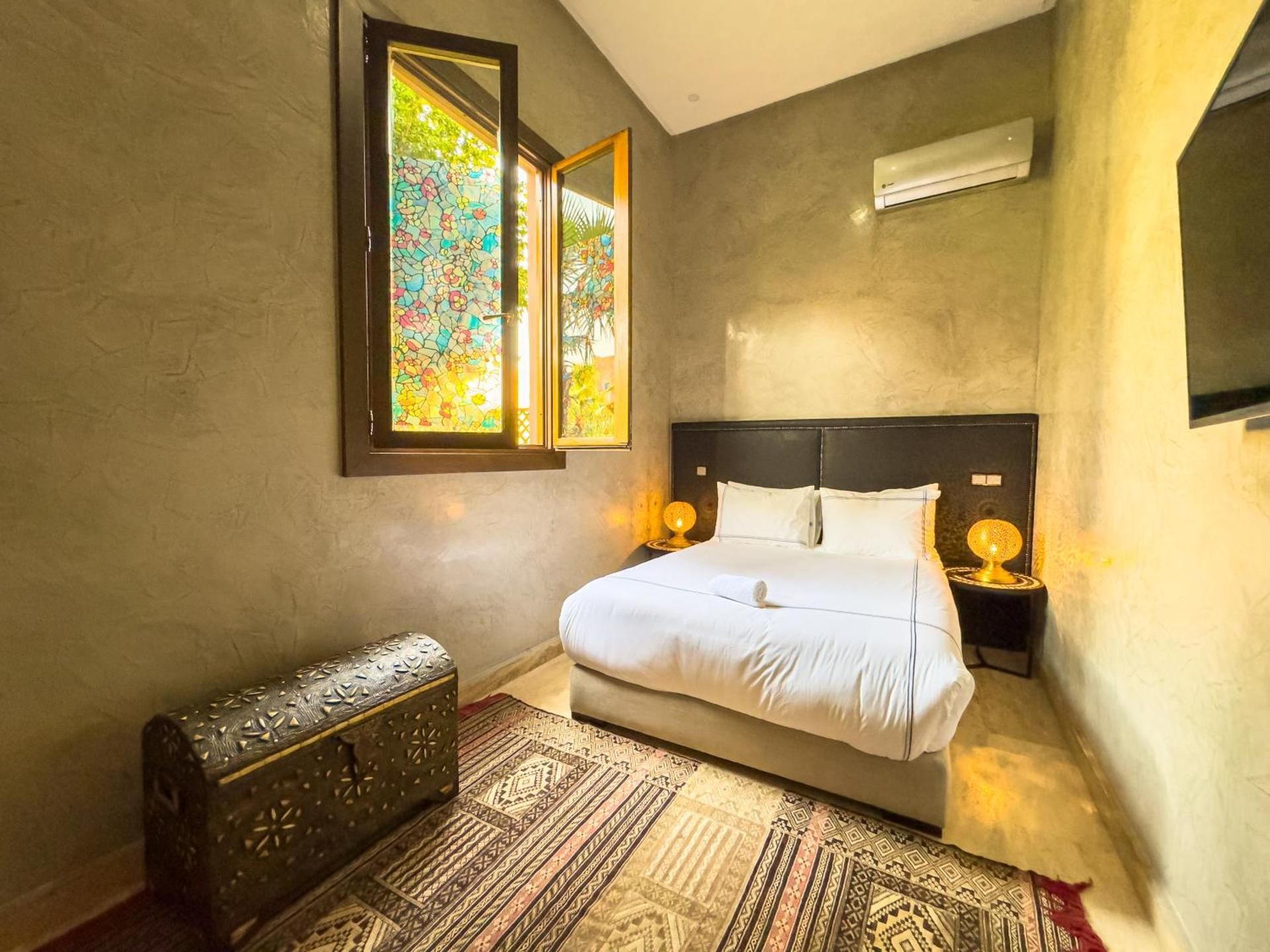 Single Room with Private External Bathroom