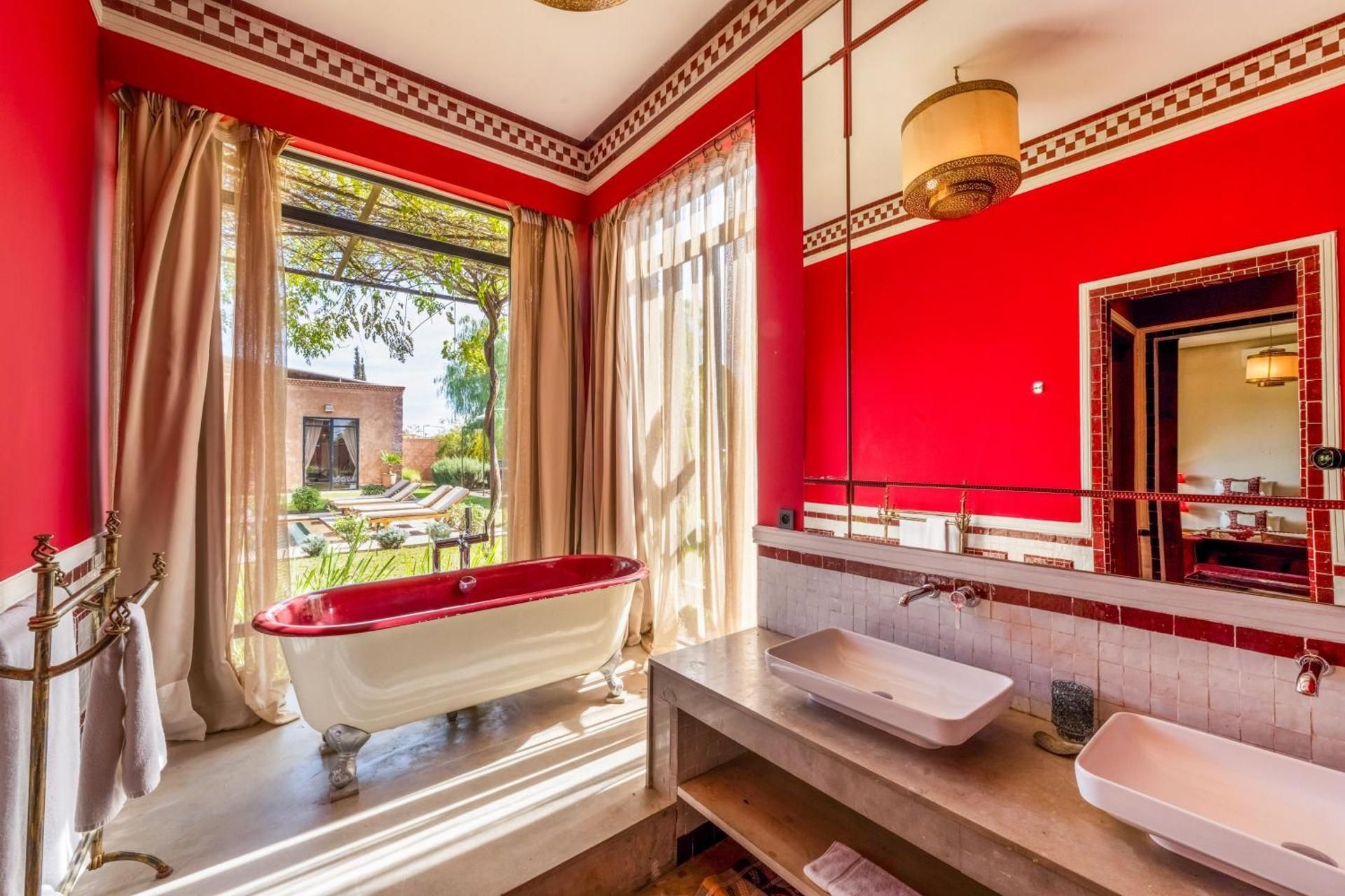 King Suite with Pool View