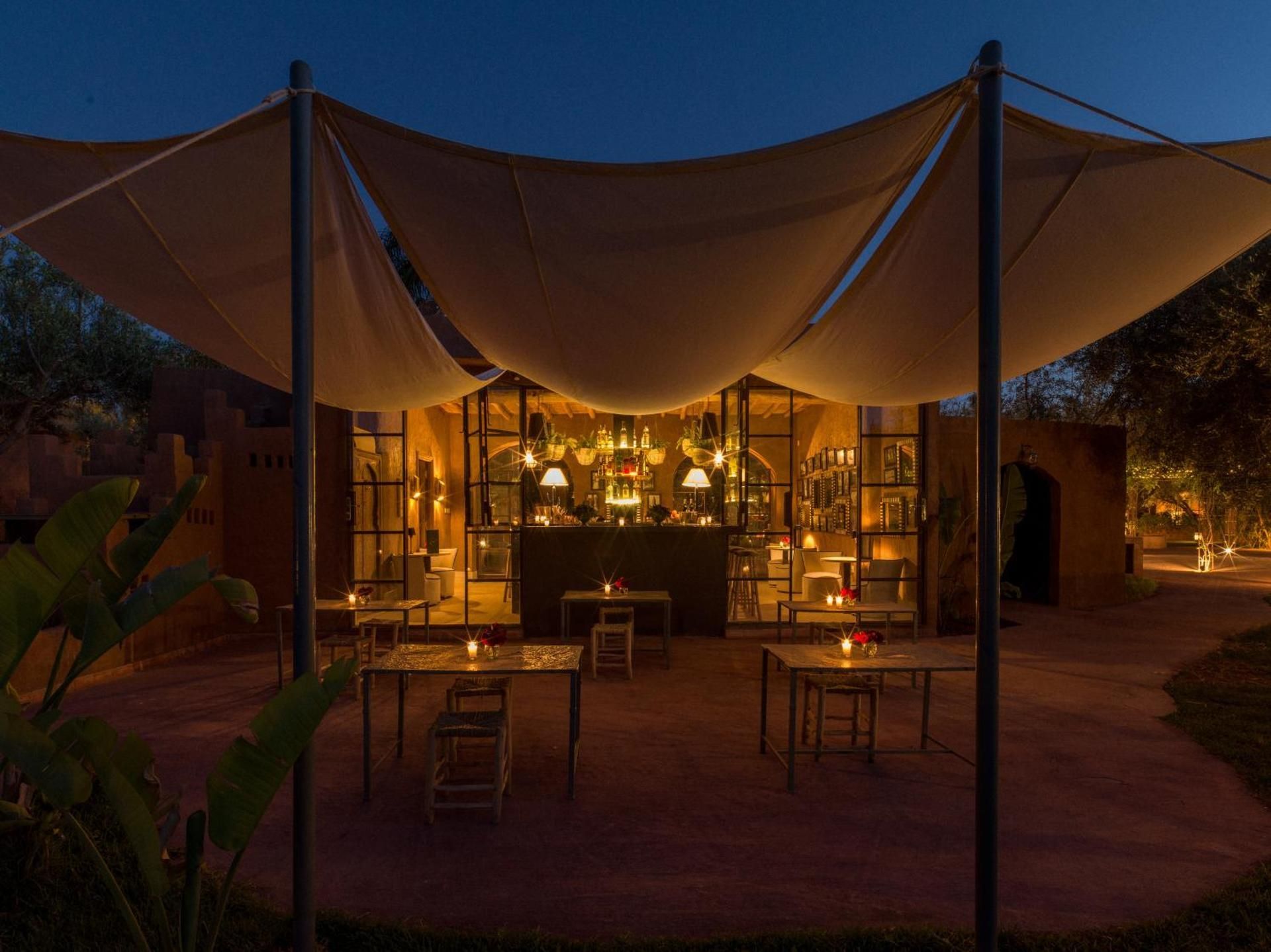 CASA ABRACADABRA