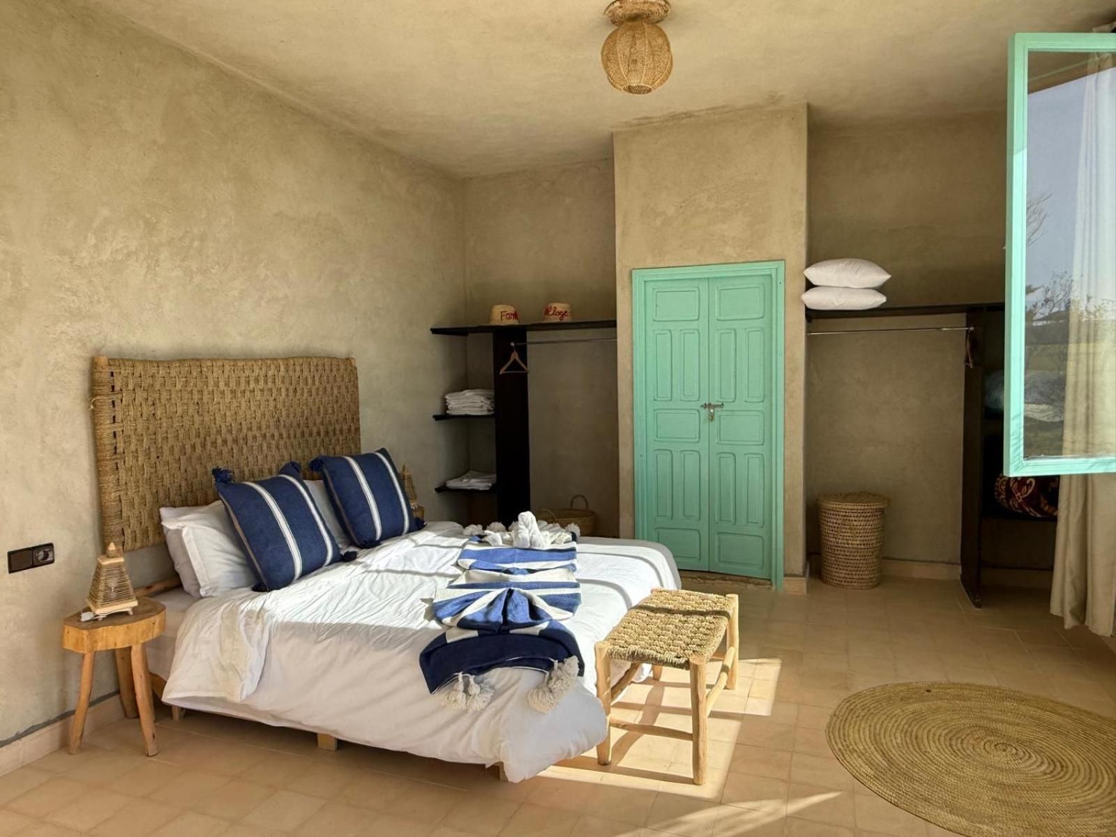 Bungalow with Patio