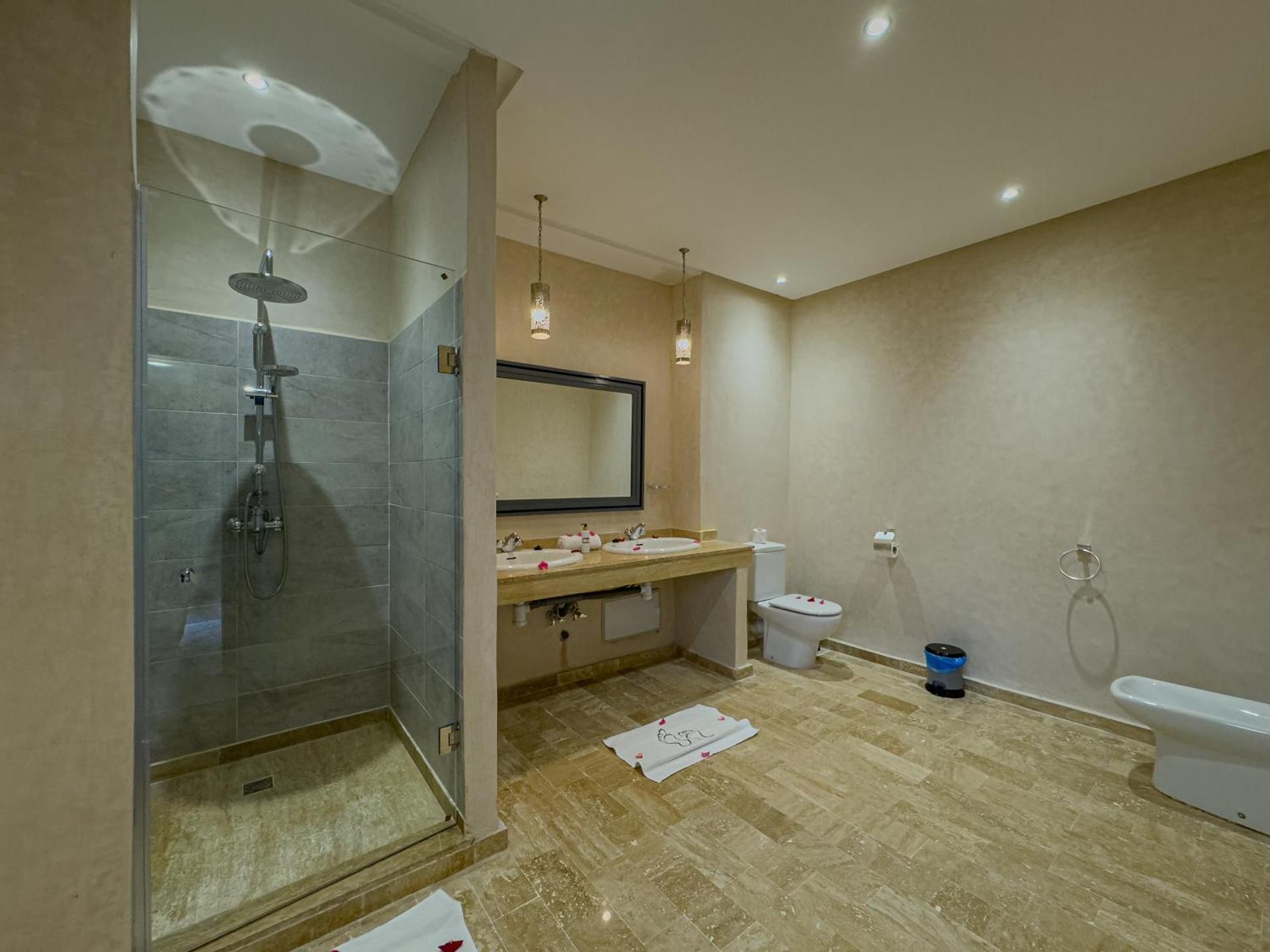 Riad Tonaroz Gold Deluxe King Room 3