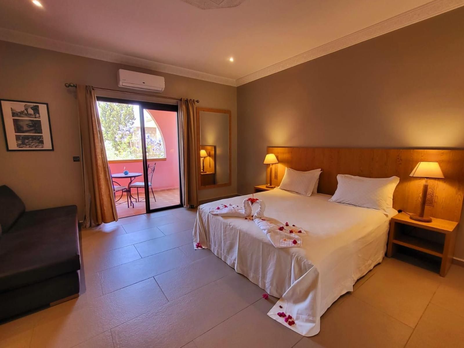 Deluxe Double Room with Garden View