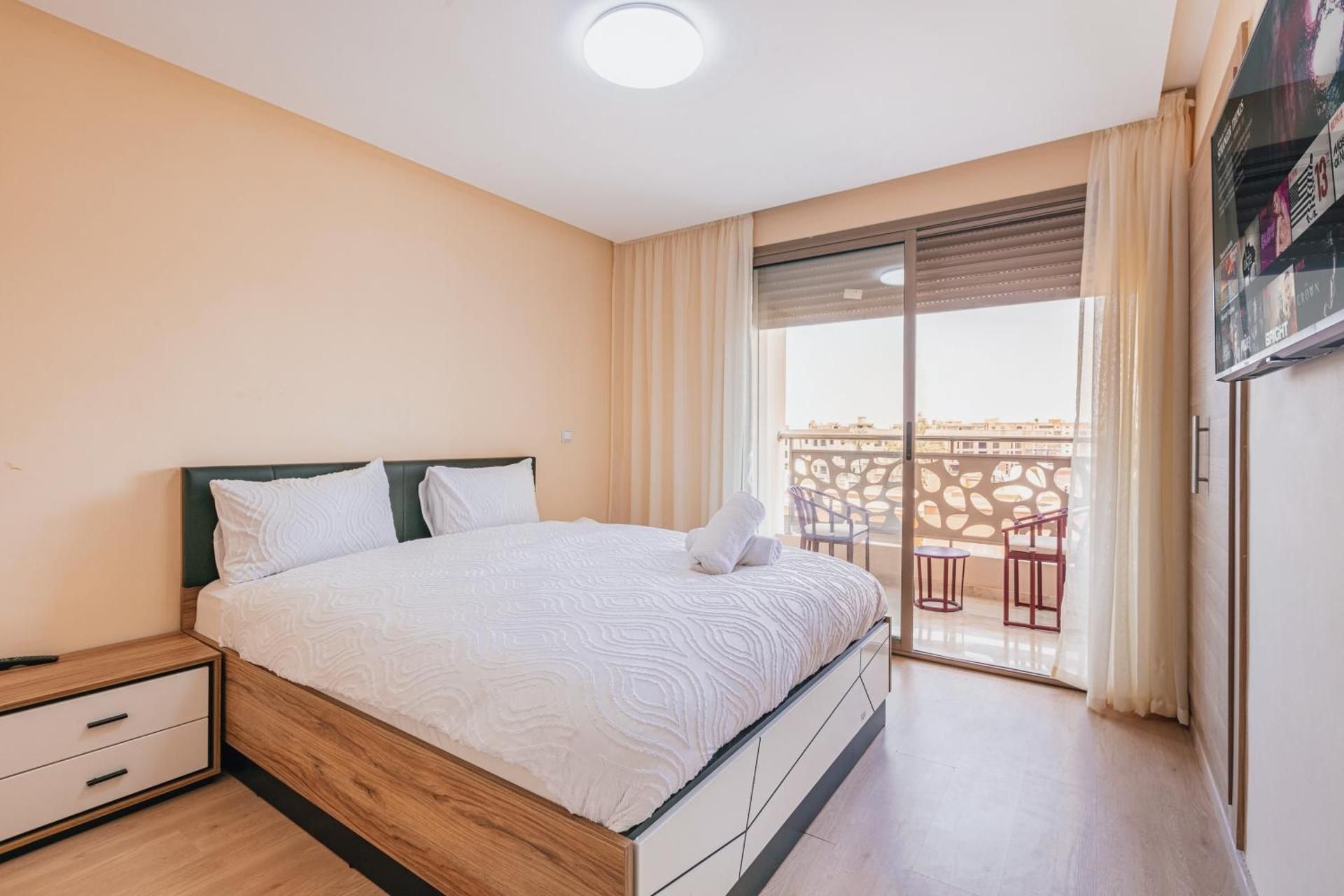 Two-Bedroom Deluxe Apartment with Balcony