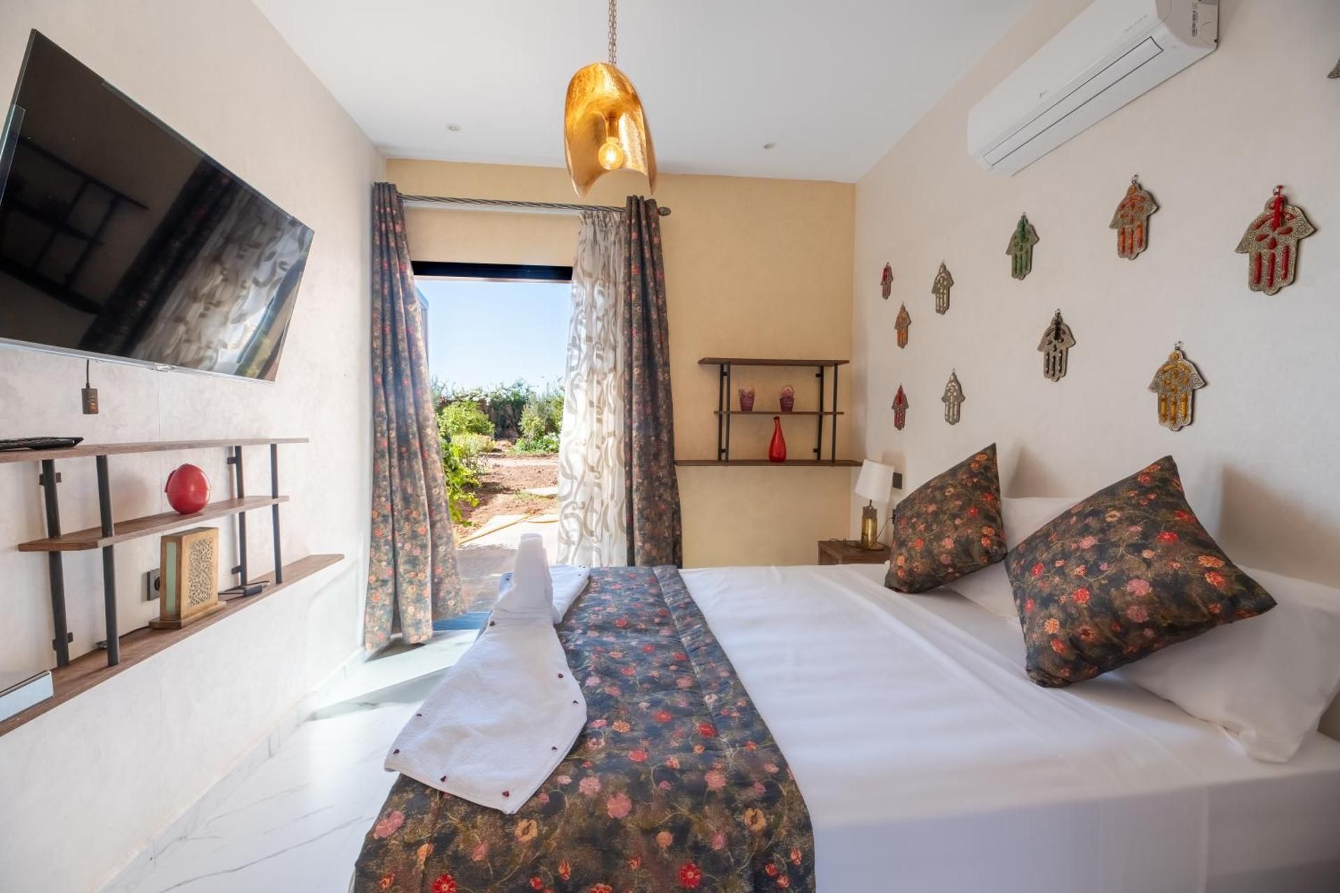 Deluxe Double or Twin Room with Garden View