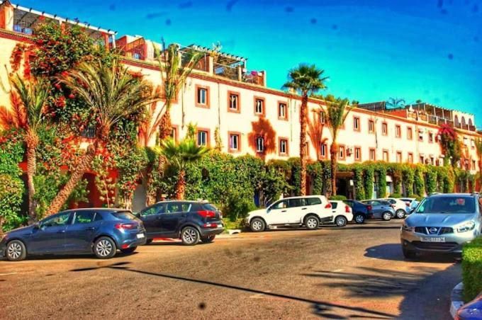 Riad Amirkesh and Pool