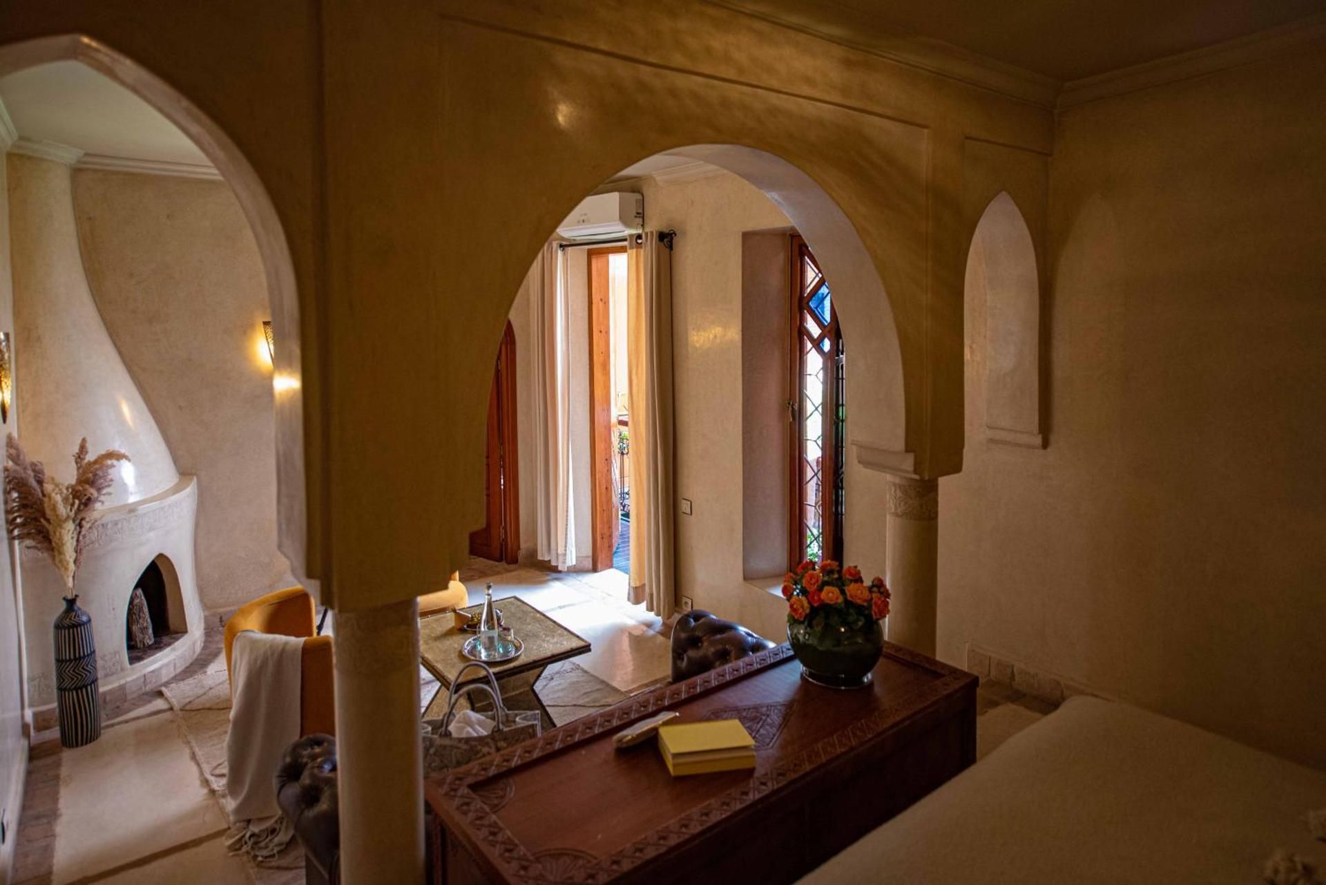 Deluxe Suite Limoun