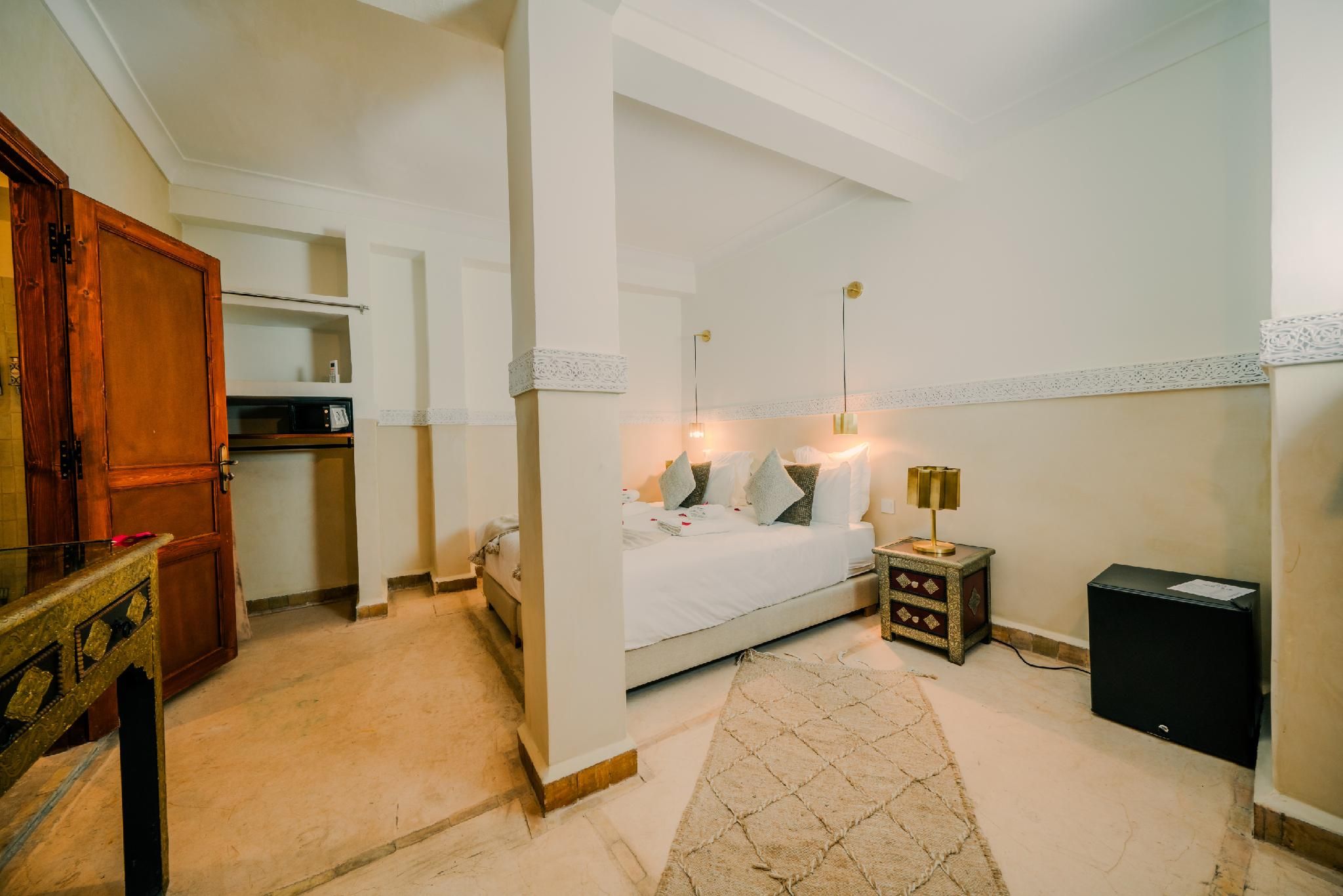 Chambre 6-Suite-de Luxe-Salle de bain et douche