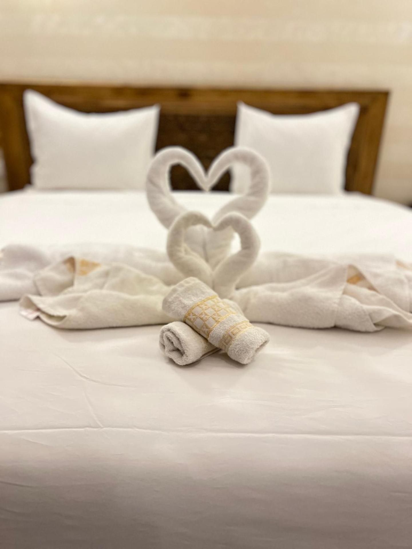 Riad Deluxe Junior Suite with Pool View 5