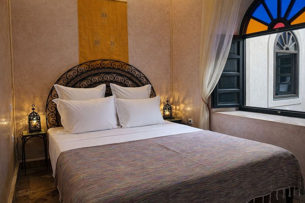 Riad Lapis-Lazuli Comfort Double Room, 1 Queen Bed, Pool View 2