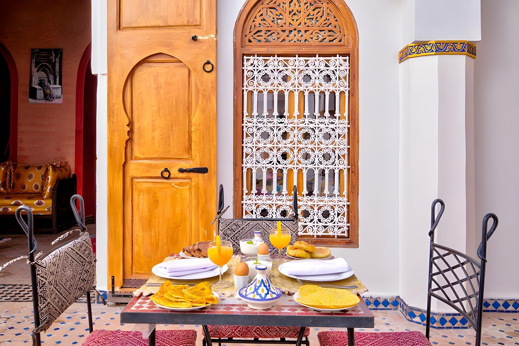 e051f4564c865365c3abcb11d6fb2b85