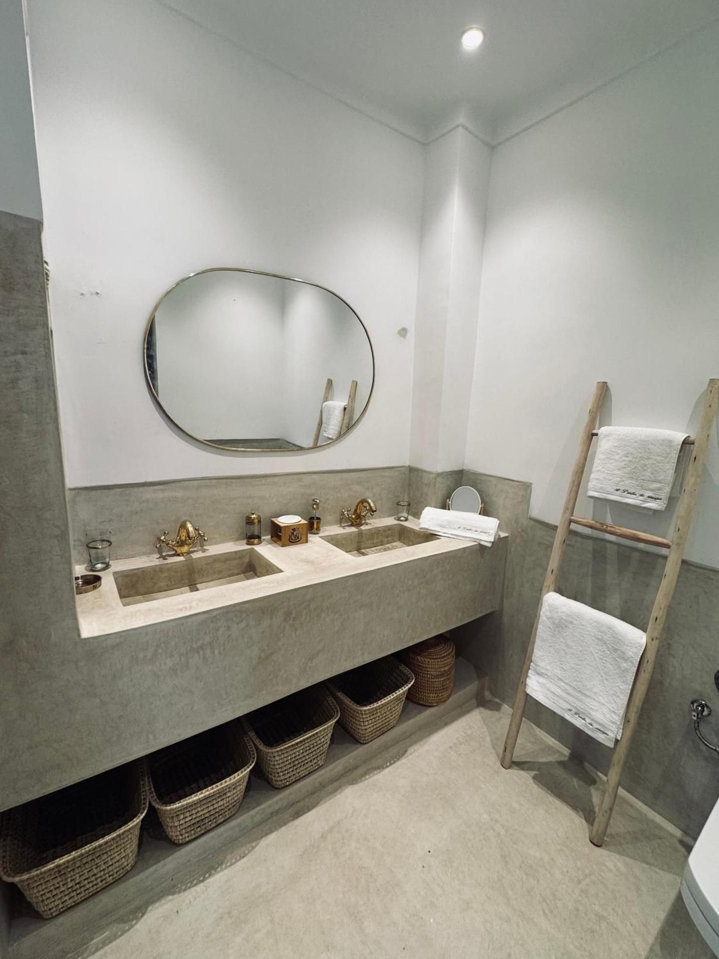 Quadruple Room with Private Bathroom