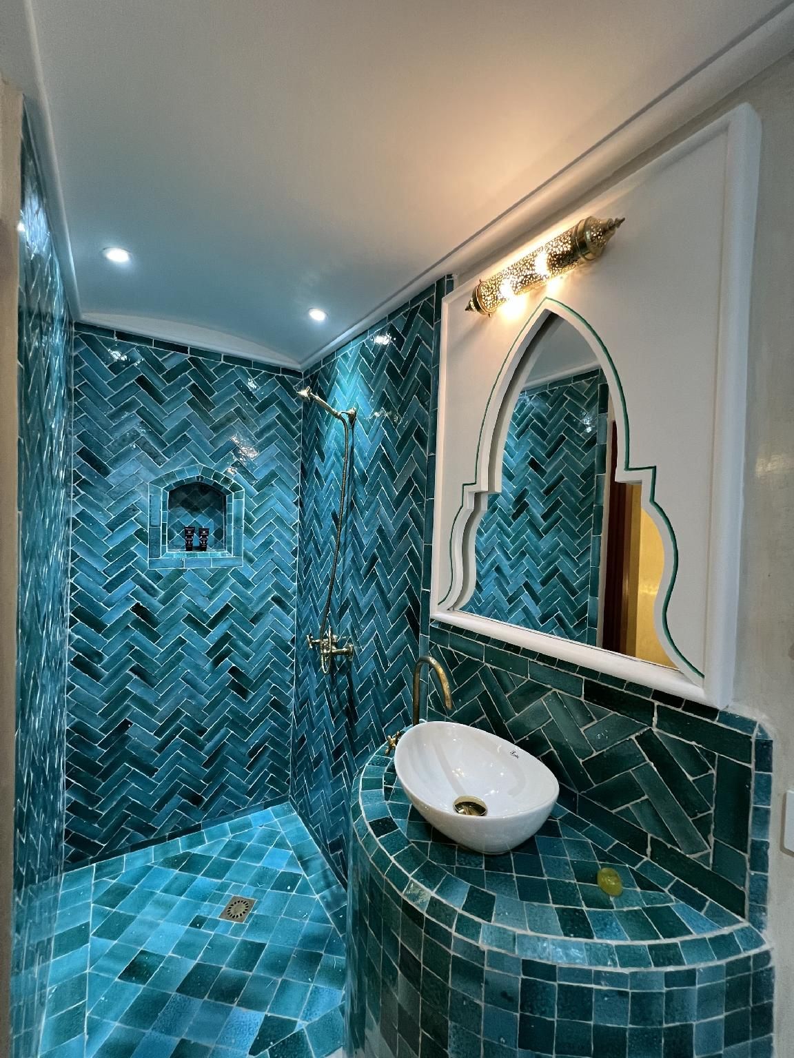 Suite-Meknès -Salle de bain-Terrasse