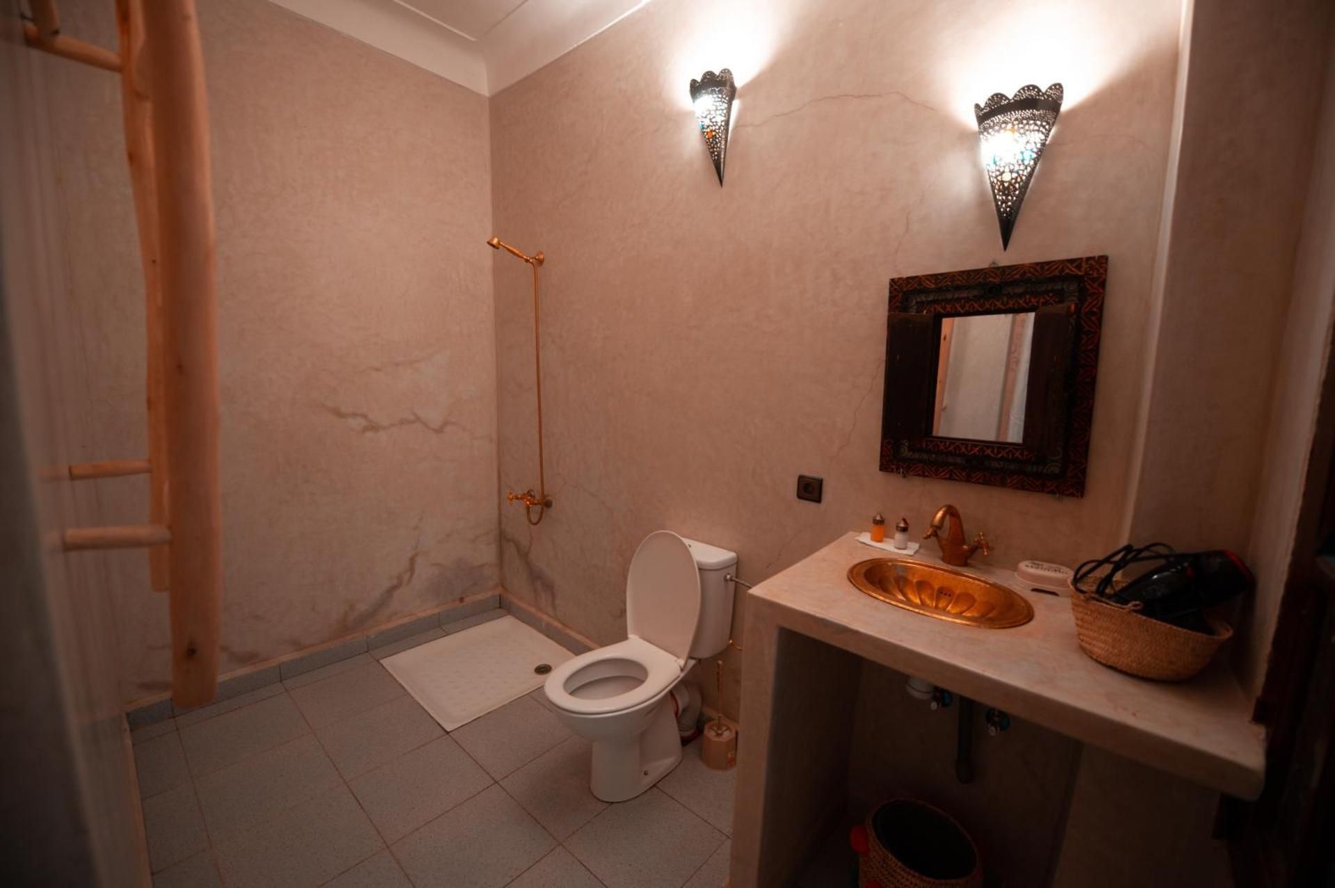 Deluxe Double Room with Shower