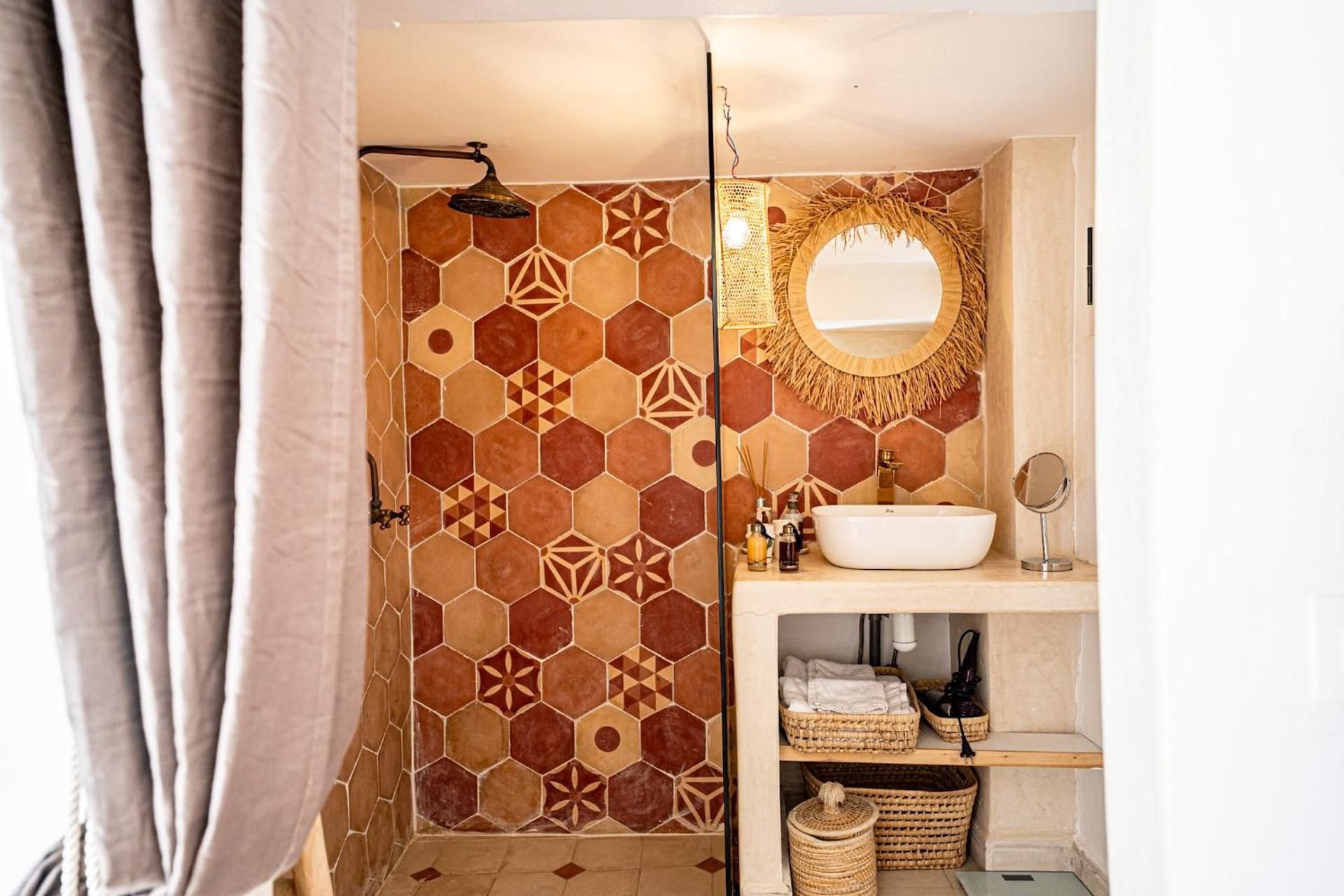 Deluxe Double Room with Shower