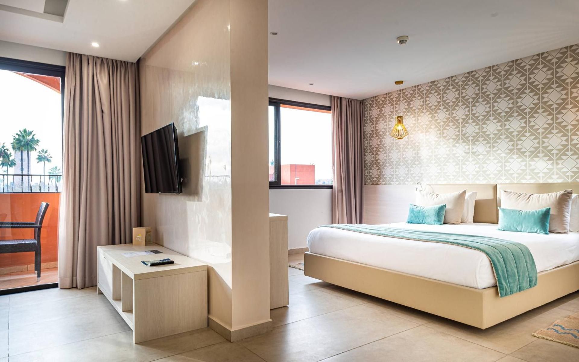 Junior Suite with Pool View