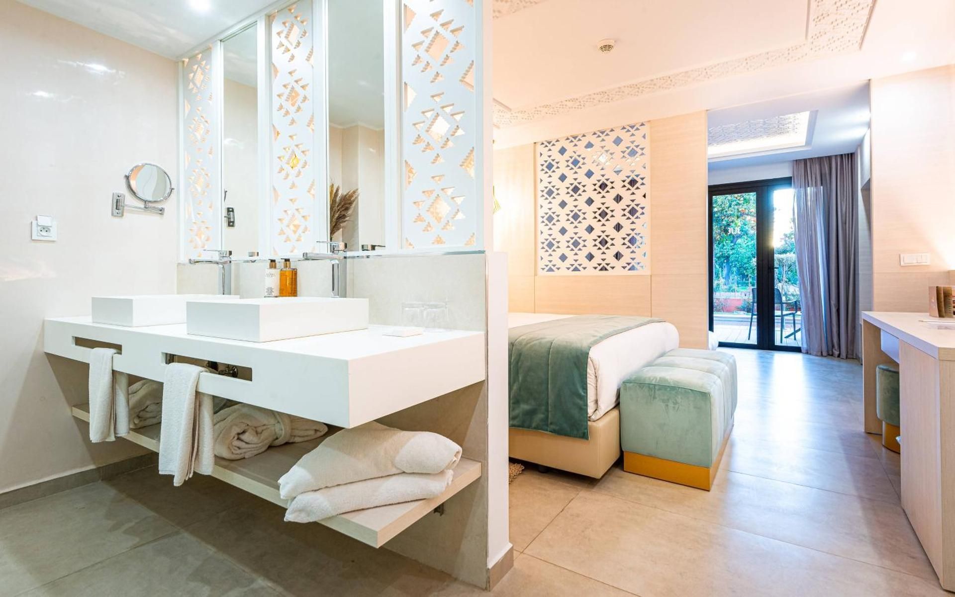 Junior Suite Swim Up