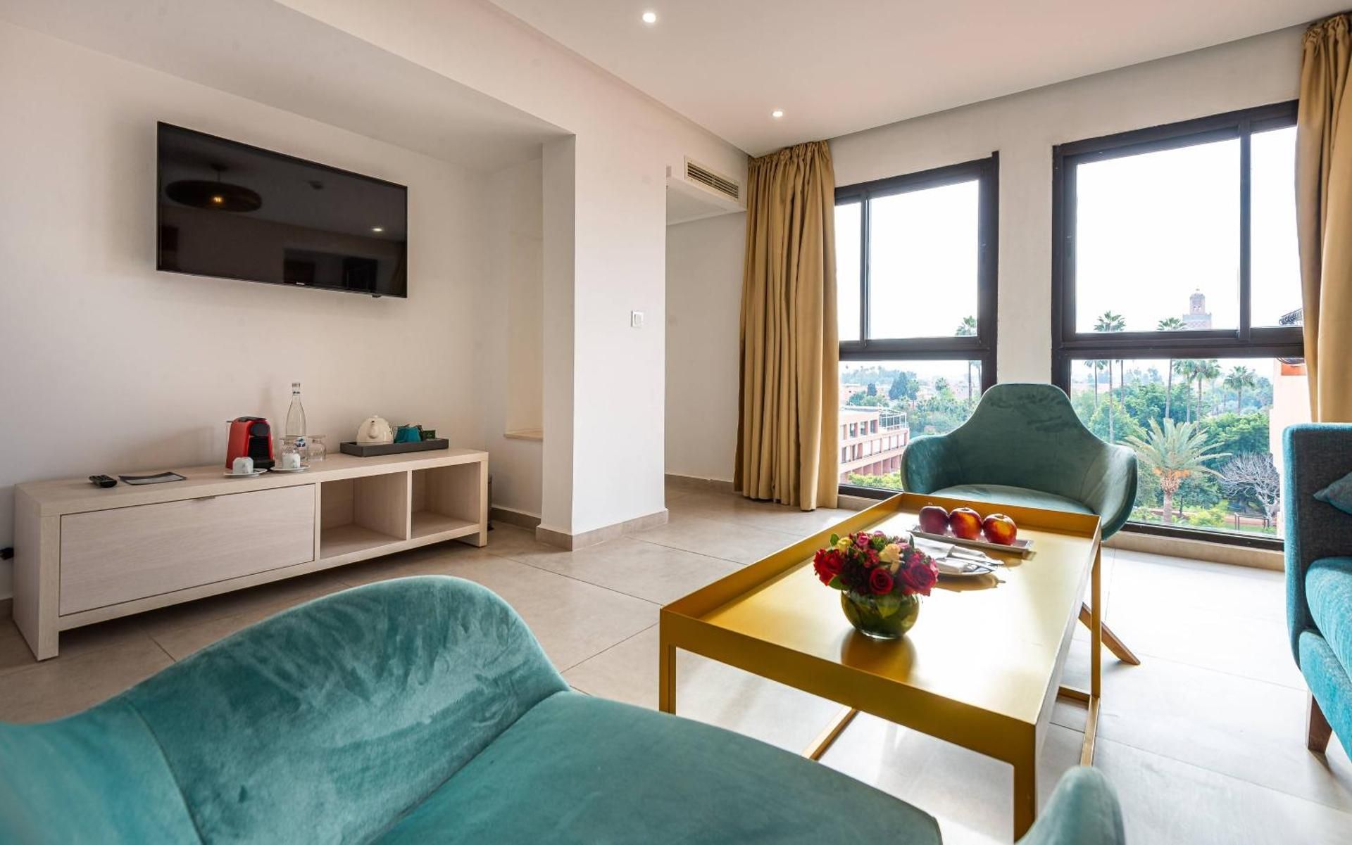 Junior Suite Jaccuzi Pool View