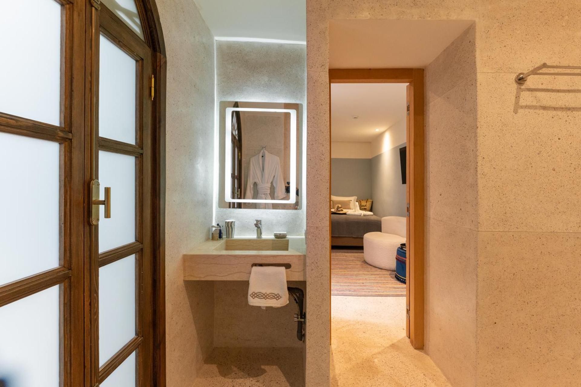 RIAD RUMI Marrakech Medina Deluxe Balcony 3