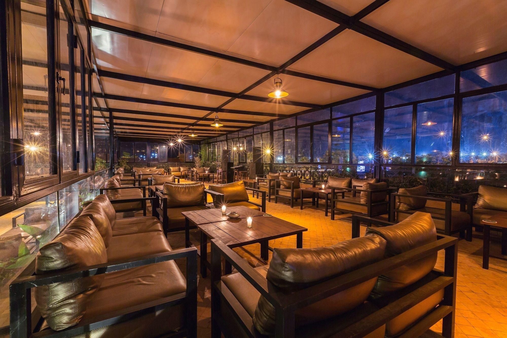 5530c3e902e327505aa6ad74b6f32192