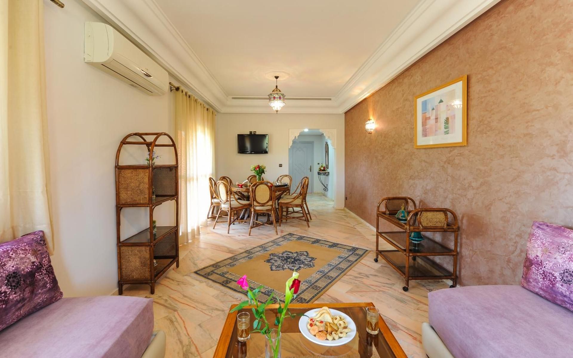 Deluxe Apartment