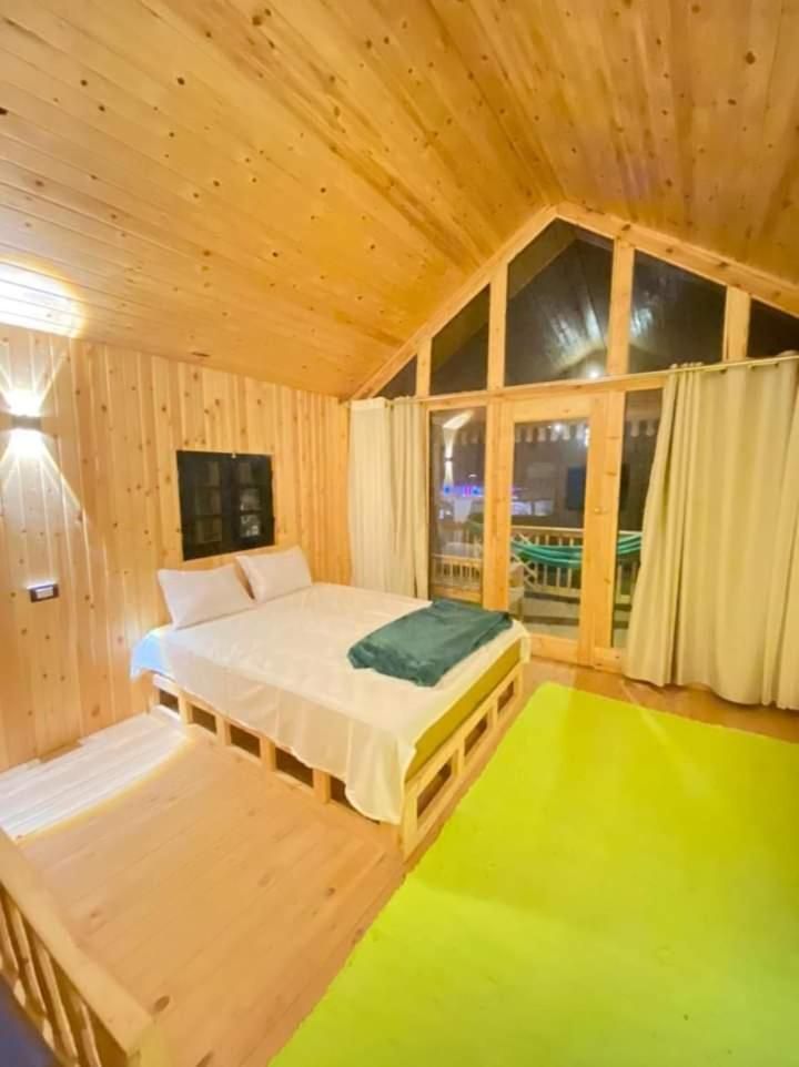 Deluxe Bungalow