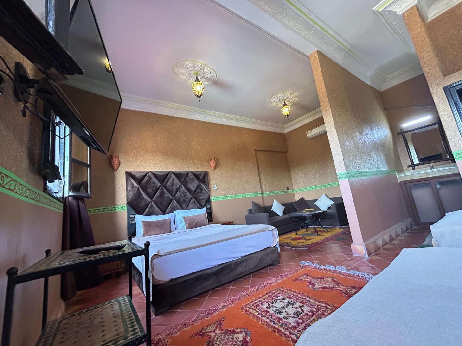 Deluxe Family Suite