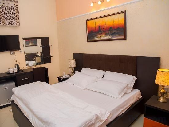 Towlab Hotel & Suites Economy Double Room 2