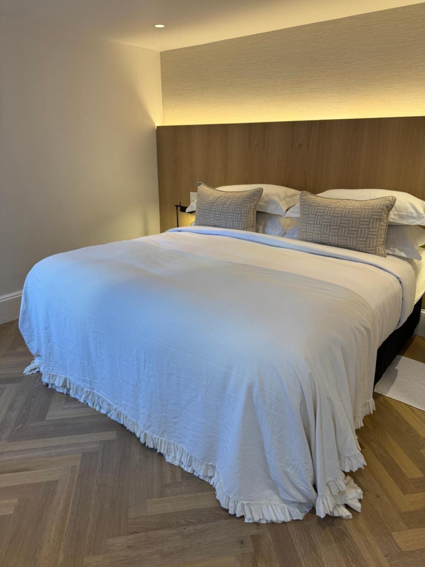 Superior Deluxe Double or Twin Room 