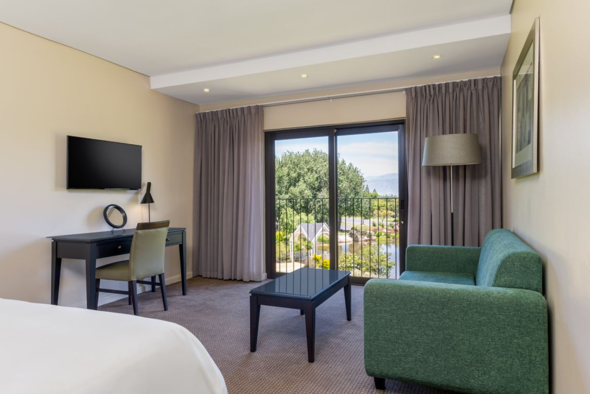 Classic, Guest room, 1 King, Garden view