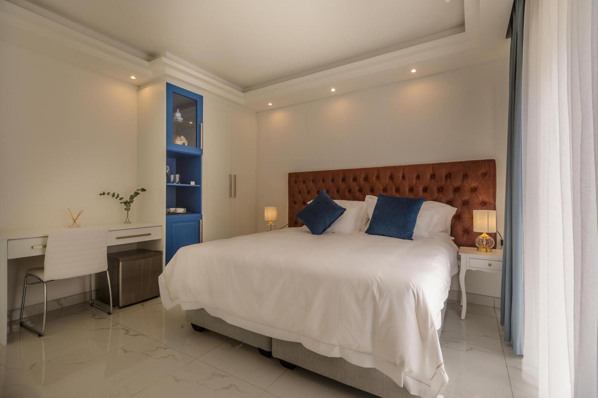 Queen Room