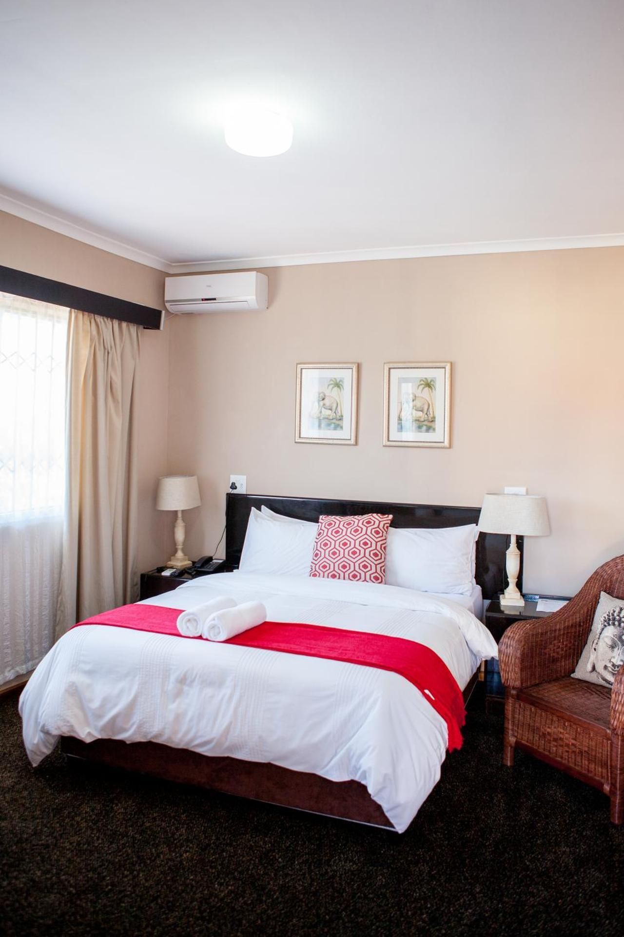 Deluxe Double or Twin Room