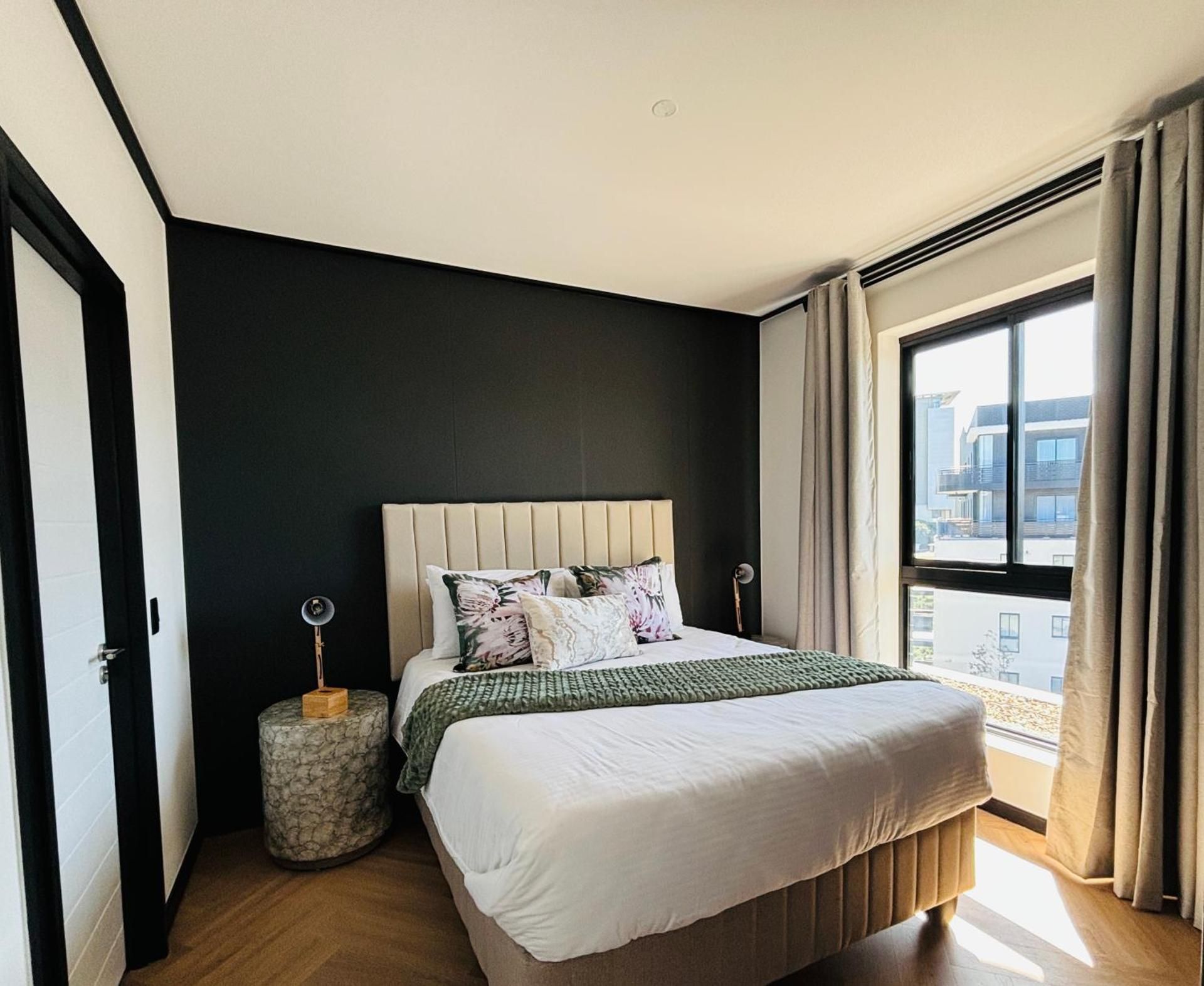 Deluxe One-Bedroom Apartment with City View