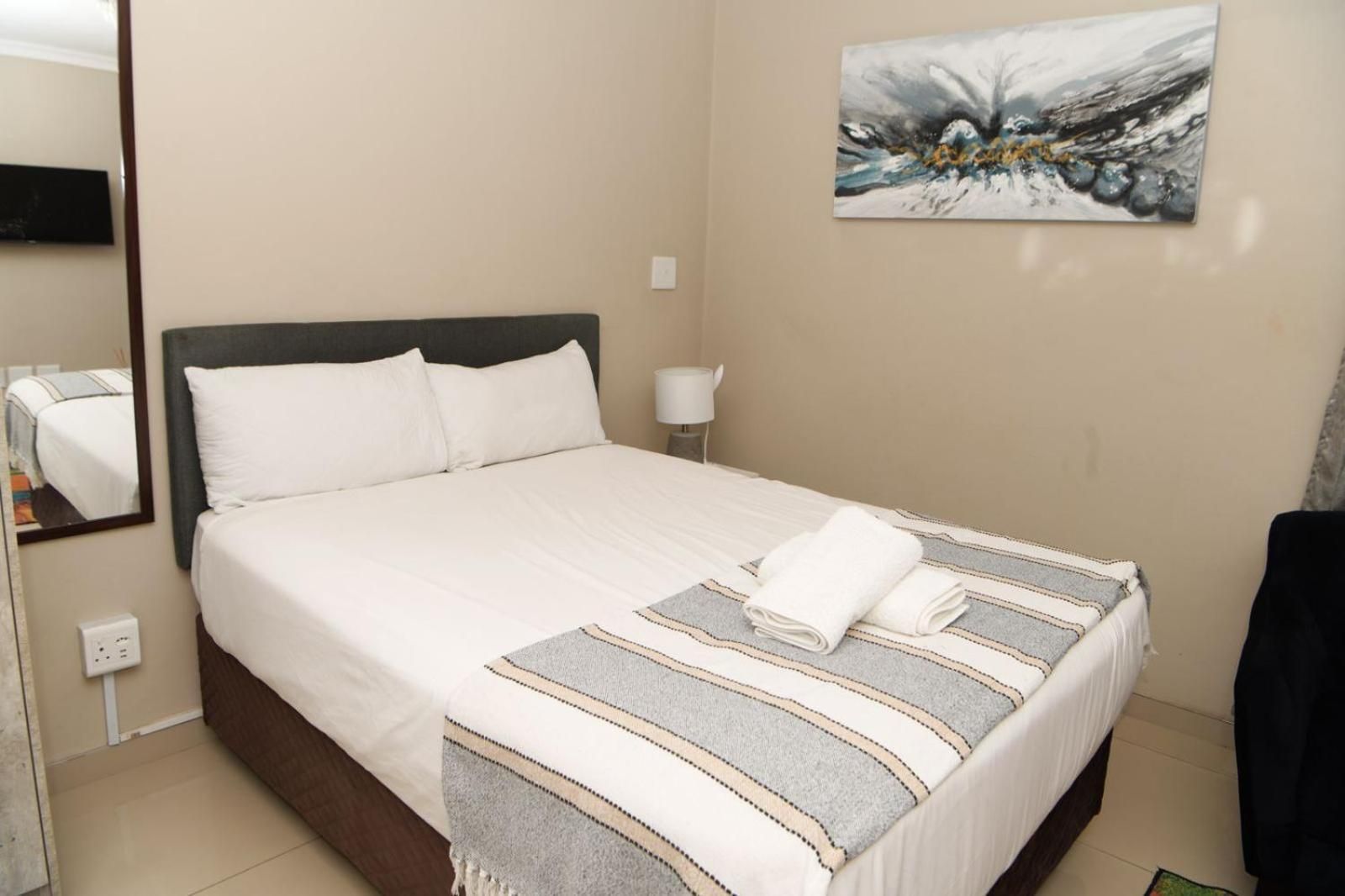 Deluxe Double Room with Shower