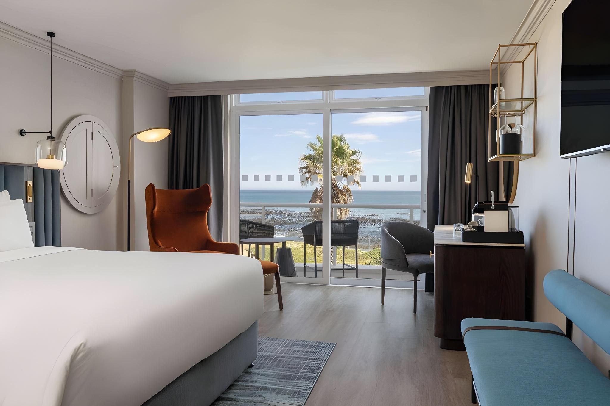 Collection Superior Room - Partial Ocean